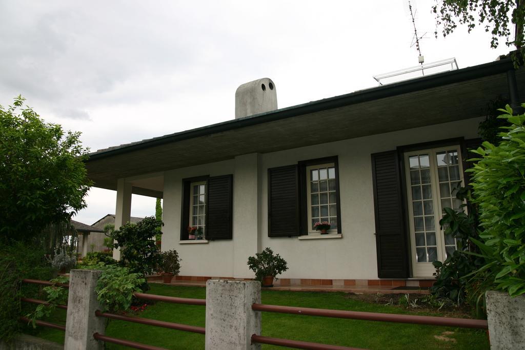 B&B La Mansardina ตอร์ริ ดิ ควอร์เตโซโล ห้อง รูปภาพ
